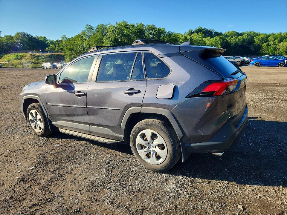 Photo 2 from auction – 2020 TOYOTA RAV4 with VIN JTMF1RFV6LD067374