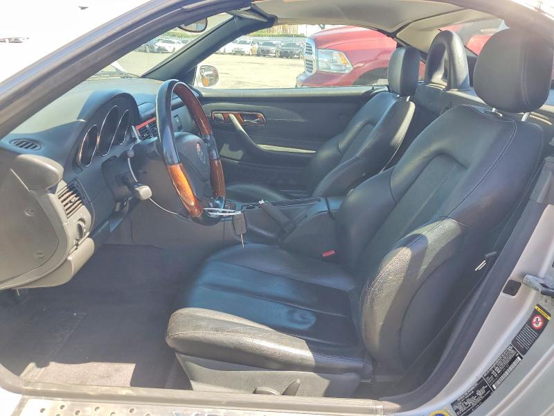 Photo 7 from auction – 2001 MERCEDES-BENZ SLK with VIN WDBKK65FX1F199140