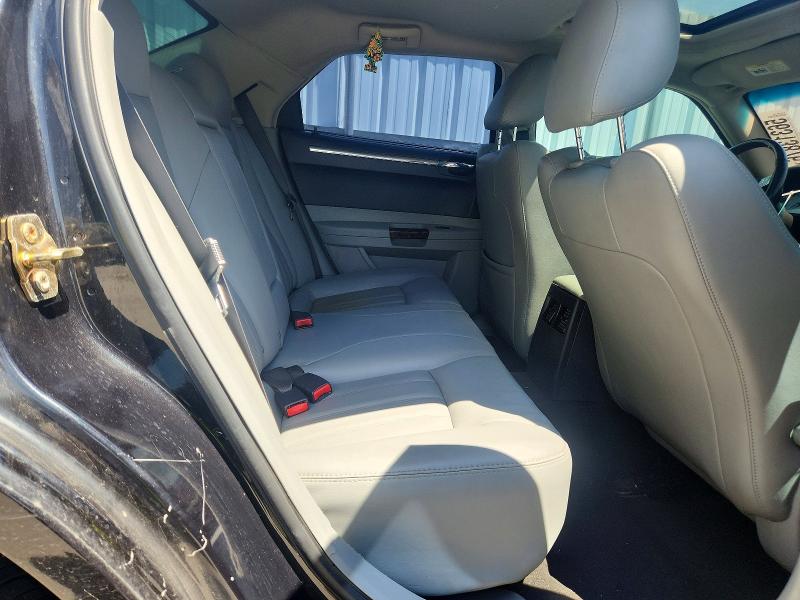 Photo 10 from auction – 2006 CHRYSLER 300C with VIN 2C3KA63H26H440935