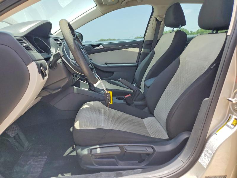 Photo 7 from auction – 2015 VOLKSWAGEN JETTA with VIN 3VW2K7AJ3FM255537