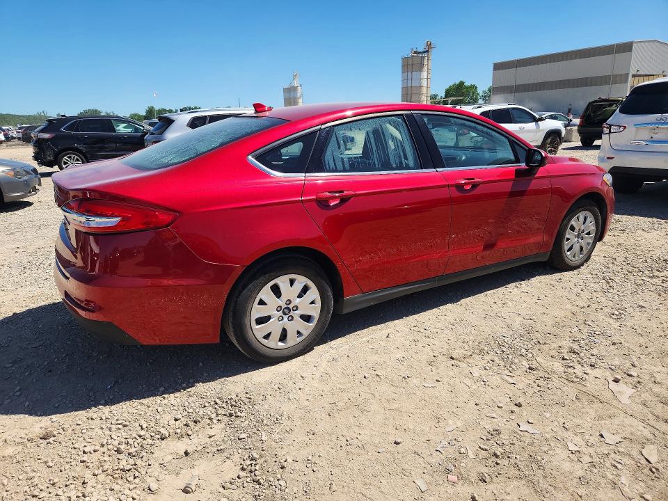 Photo 3 from auction – 2020 FORD FUSION with VIN 3FA6P0G77LR230525