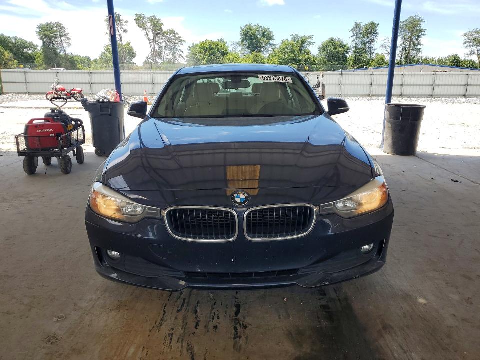 Photo 5 from auction – 2014 BMW 320 with VIN WBA3B1C55EP678596