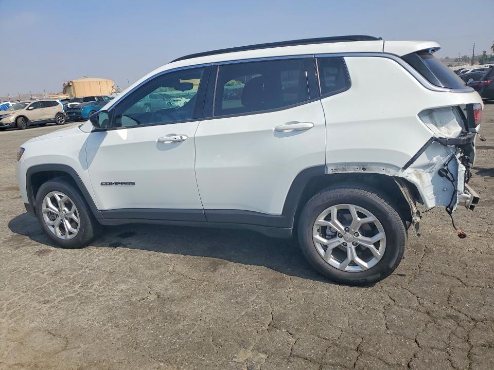 Photo 2 from auction – 2024 JEEP COMPASS with VIN 3C4NJDBN8RT118297