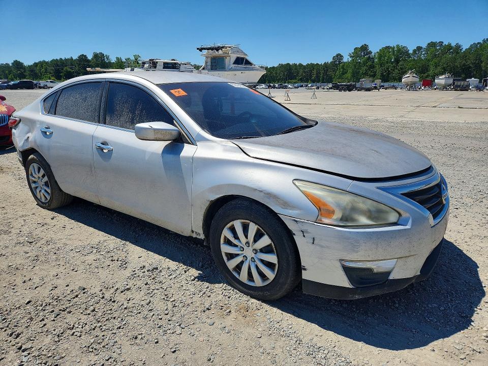 Photo 4 from auction – 2015 NISSAN ALTIMA with VIN 1N4AL3AP5FC206601