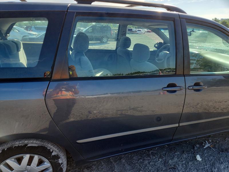 Photo 11 from auction – 2006 TOYOTA SIENNA with VIN 5TDZA23C36S509446
