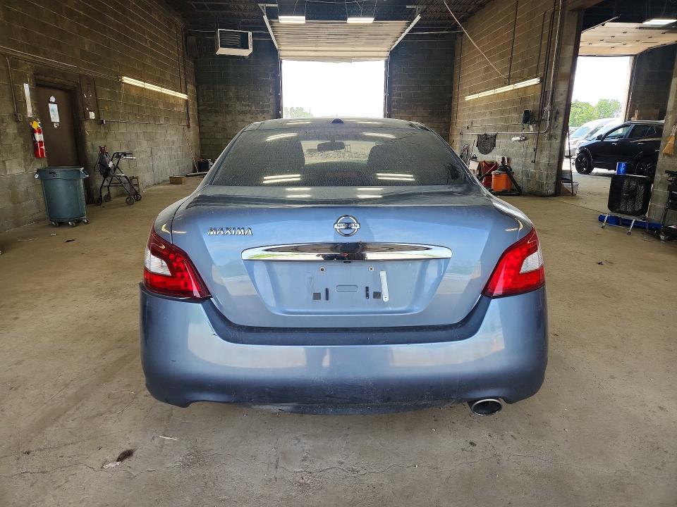 Photo 6 from auction – 2011 NISSAN MAXIMA with VIN 1N4AA5AP0BC830012