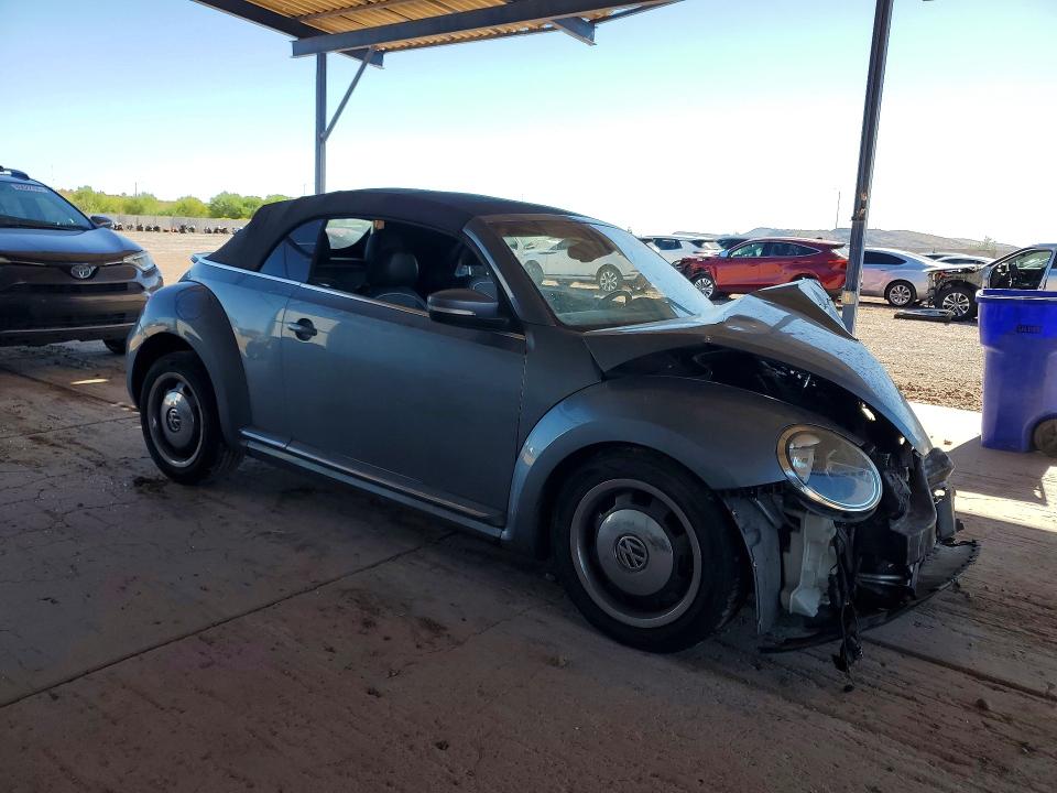 Photo 4 from auction – 2016 VOLKSWAGEN BEETLE with VIN 3VW517AT9GM821249
