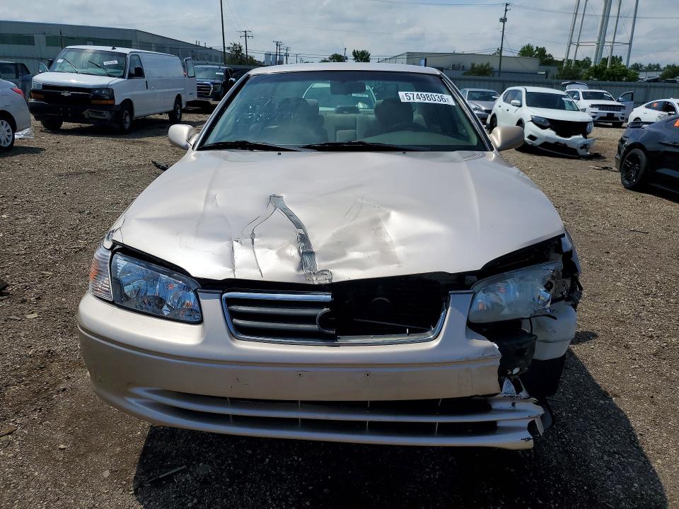 Photo 5 from auction – 2000 TOYOTA CAMRY with VIN 4T1BG22K4YU665255