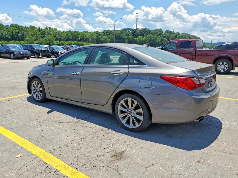 Photo 2 from auction – 2011 HYUNDAI SONATA with VIN 5NPEC4ACXBH026298
