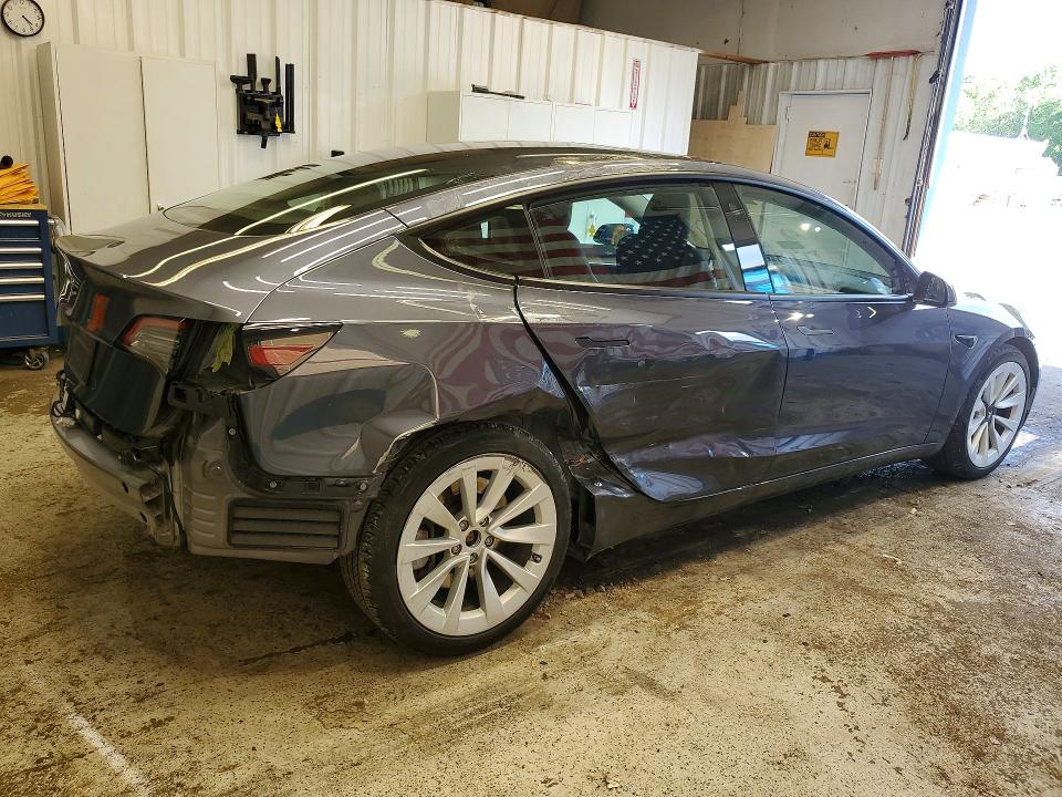 Photo 3 from auction – 2023 TESLA MODEL 3 with VIN 5YJ3E1EA8PF643830
