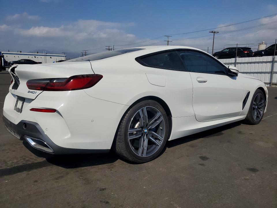 Photo 3 from auction – 2022 BMW 840XI with VIN WBAAE4C01NCH63465