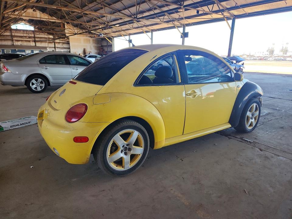 Photo 3 from auction – 2002 VOLKSWAGEN NEW BEETLE with VIN 3VWCD21C12M450016