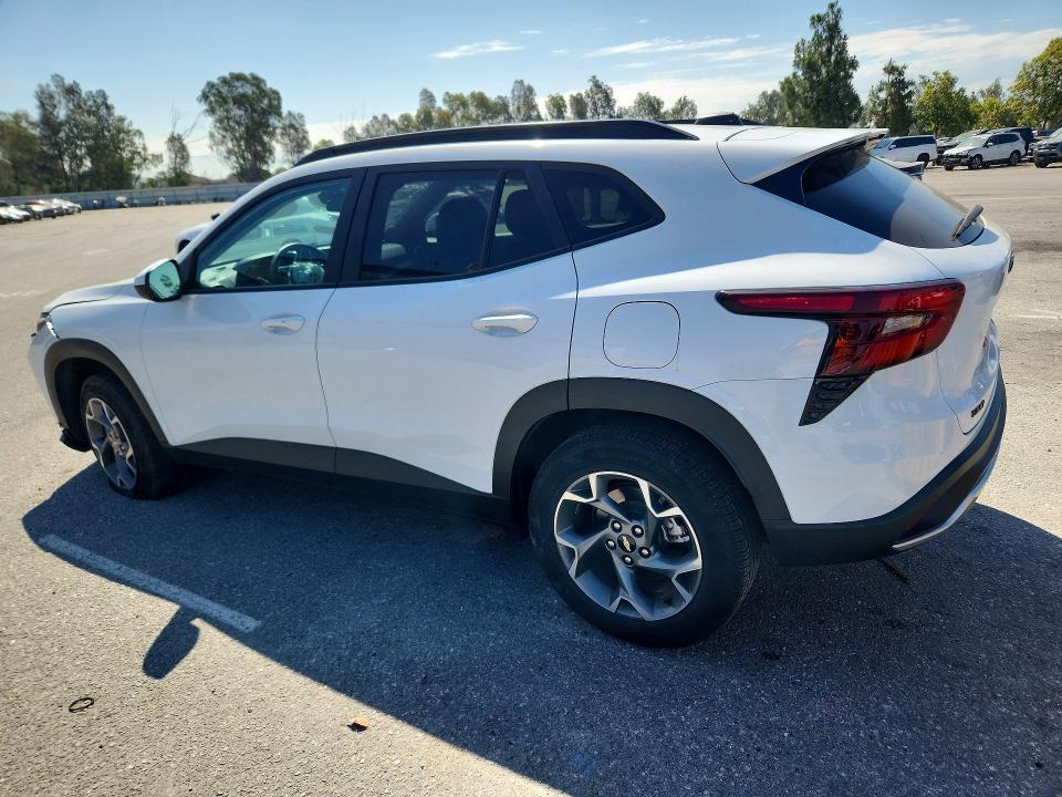 Photo 2 from auction – 2025 CHEVROLET TRAX with VIN KL77LHEP6SC082891
