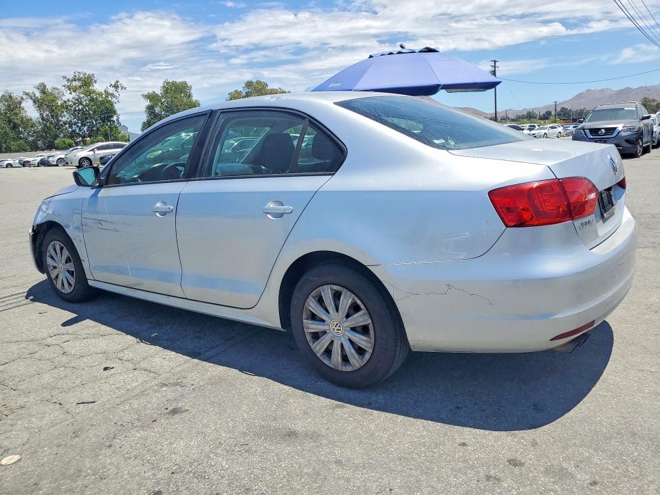 Photo 2 from auction – 2014 VOLKSWAGEN JETTA with VIN 3VW2K7AJ7EM303362