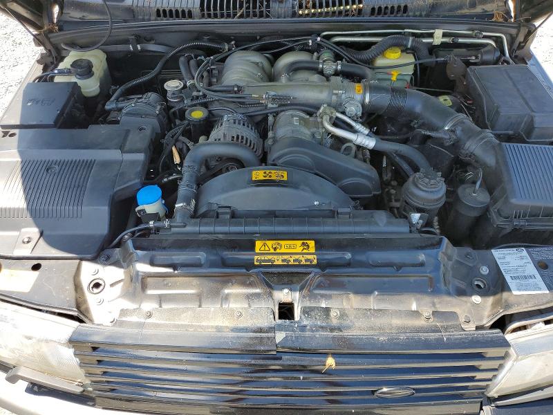 Photo 12 from auction – 2001 LAND ROVER RANGE ROVER with VIN SALPM16421A450434