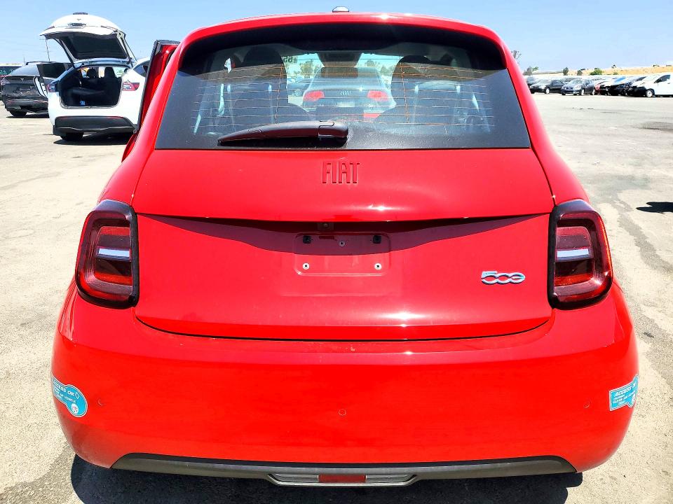 Photo 6 from auction – 2024 FIAT 500 with VIN ZFAFFAA44RX204442