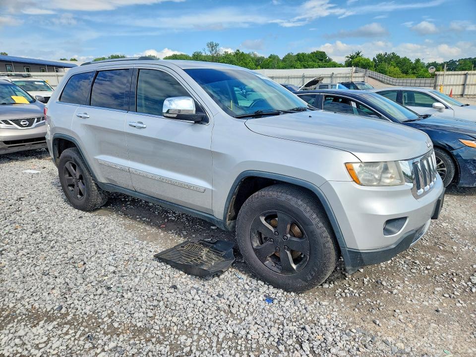 Photo 4 from auction – 2013 JEEP GRAND CHEROKEE with VIN 1C4RJFBG7DC585584