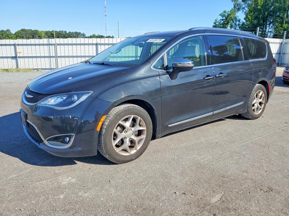CHRYSLER PACIFICA 2019 with VIN 2C4RC1GG4KR523229 - Photo from auction