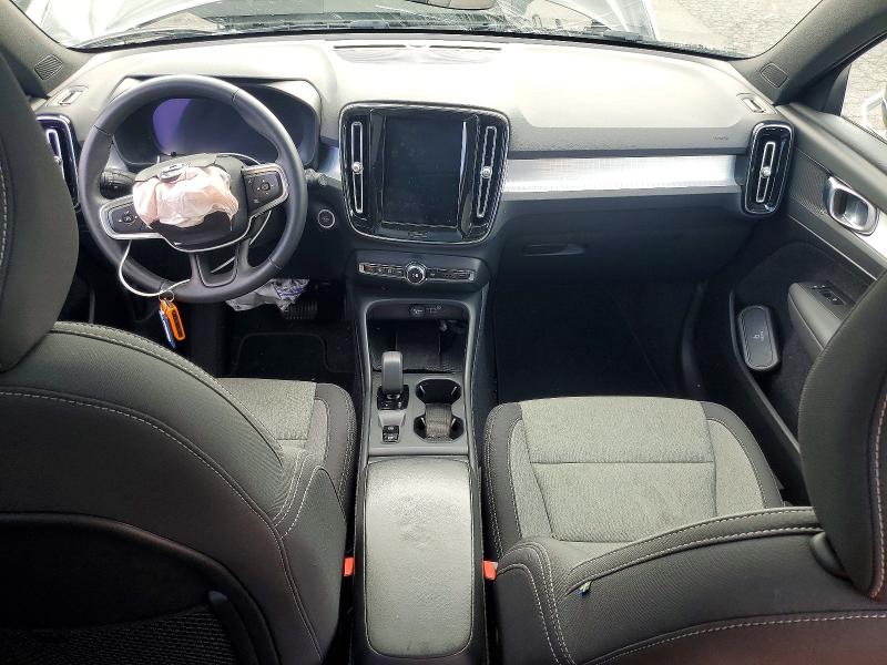 Photo 8 from auction – 2025 VOLVO XC40 with VIN YV4L12UJ4S2466110