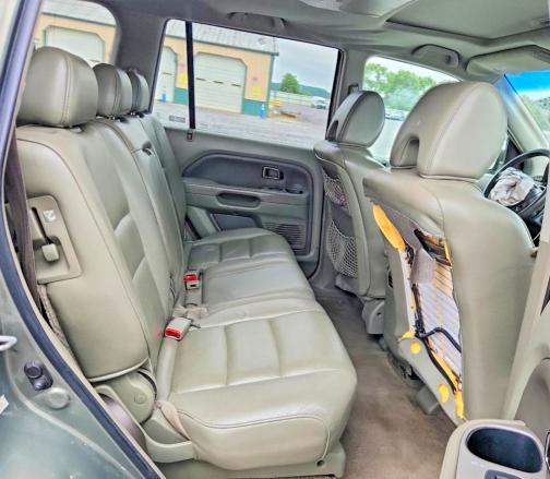 Photo 10 from auction – 2008 HONDA PILOT with VIN 5FNYF18688B010286