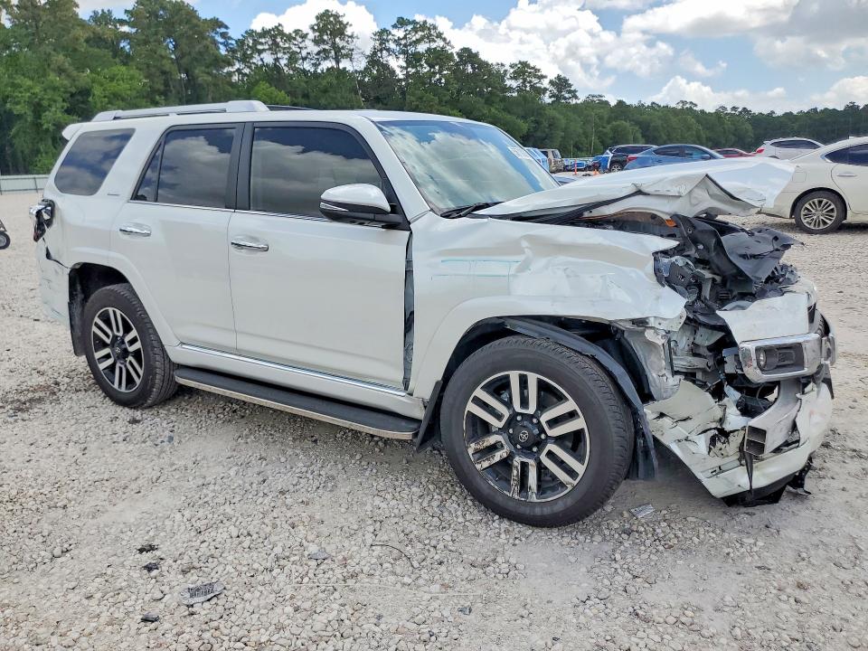 Photo 4 from auction – 2024 TOYOTA 4RUNNER with VIN JTEKU5JR7R6285843