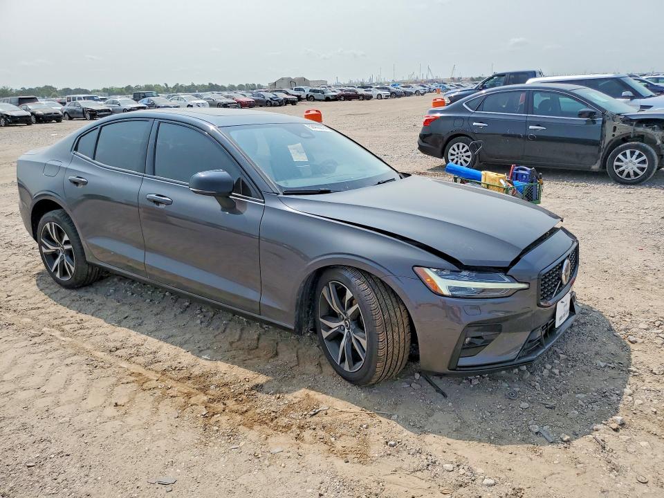 Photo 4 from auction – 2025 VOLVO S60 with VIN 7JRL12FJ5SG364903