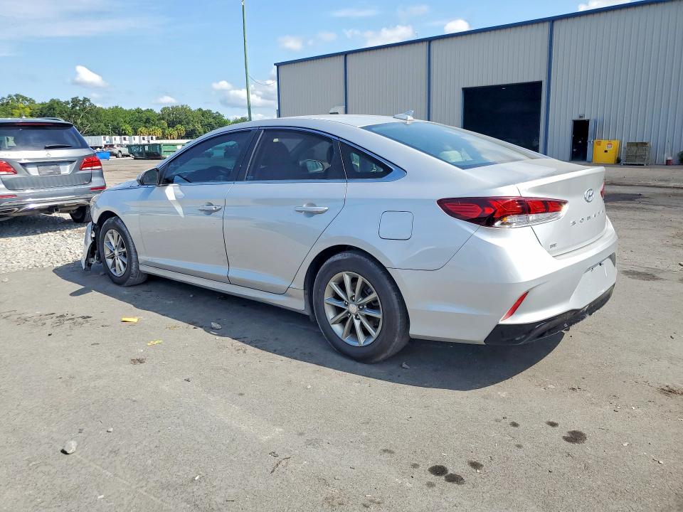 Photo 2 from auction – 2019 HYUNDAI SONATA with VIN 5NPE24AF0KH760929