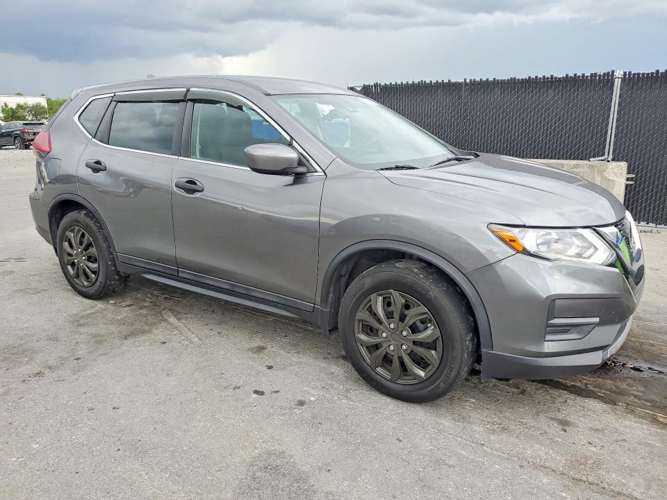 Photo 4 from auction – 2019 NISSAN ROGUE with VIN 5N1AT2MT4KC838069
