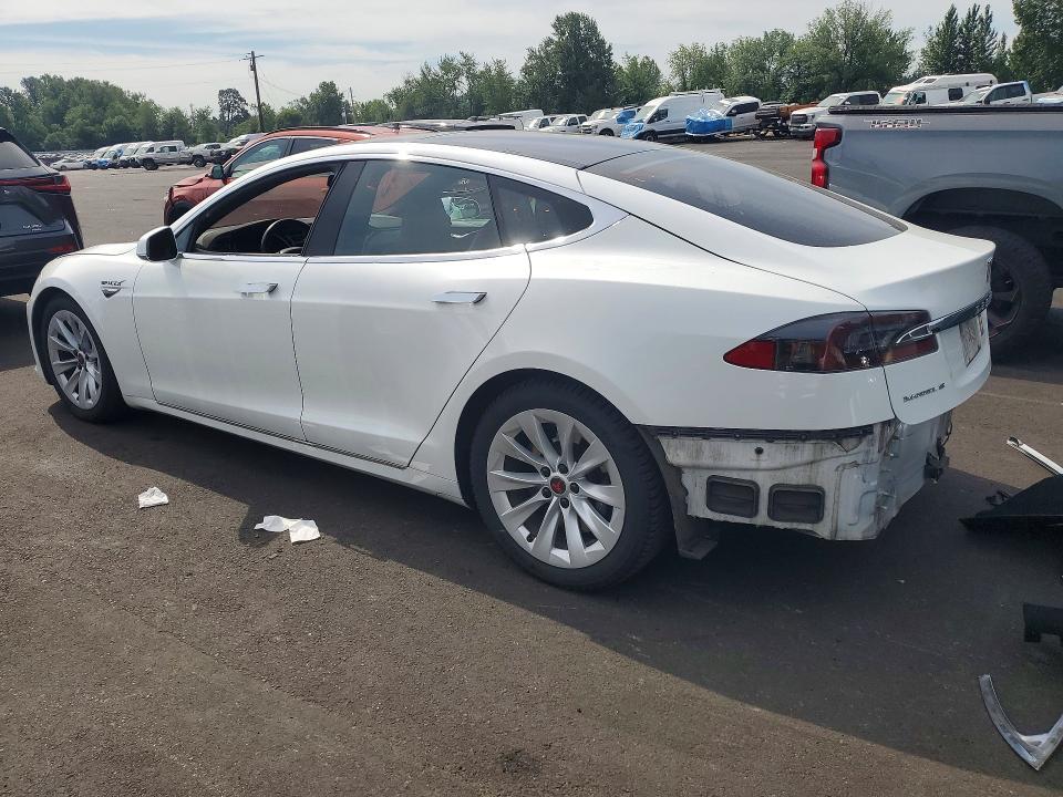Photo 2 from auction – 2016 TESLA MODEL S with VIN 5YJSA1E27GF153010