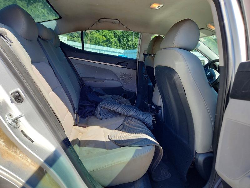 Photo 10 from auction – 2017 HYUNDAI ELANTRA with VIN 5NPD74LF7HH069545