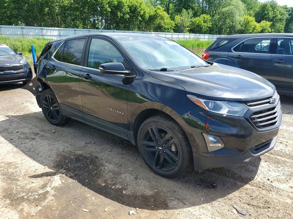 Photo 4 from auction – 2021 CHEVROLET EQUINOX with VIN 2GNAXUEV7M6132575