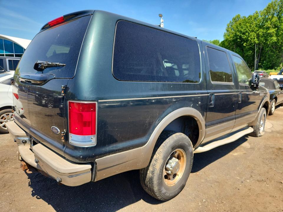 Zdjęcie 3 z aukcji – 2005 FORD EXCURSION z VIN 1FMNU45S35EC42315