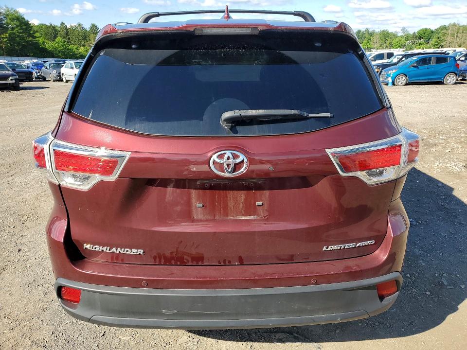 Photo 6 from auction – 2015 TOYOTA HIGHLANDER with VIN 5TDDKRFHXFS201214