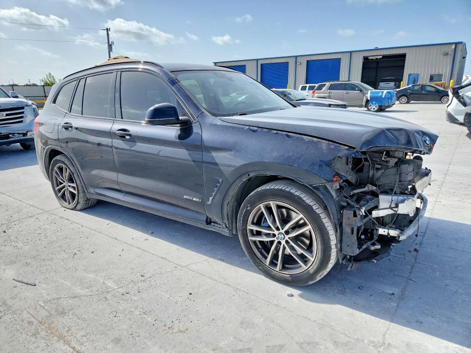 Photo 4 from auction – 2018 BMW X3 with VIN 5UXTR9C5XJLD58481