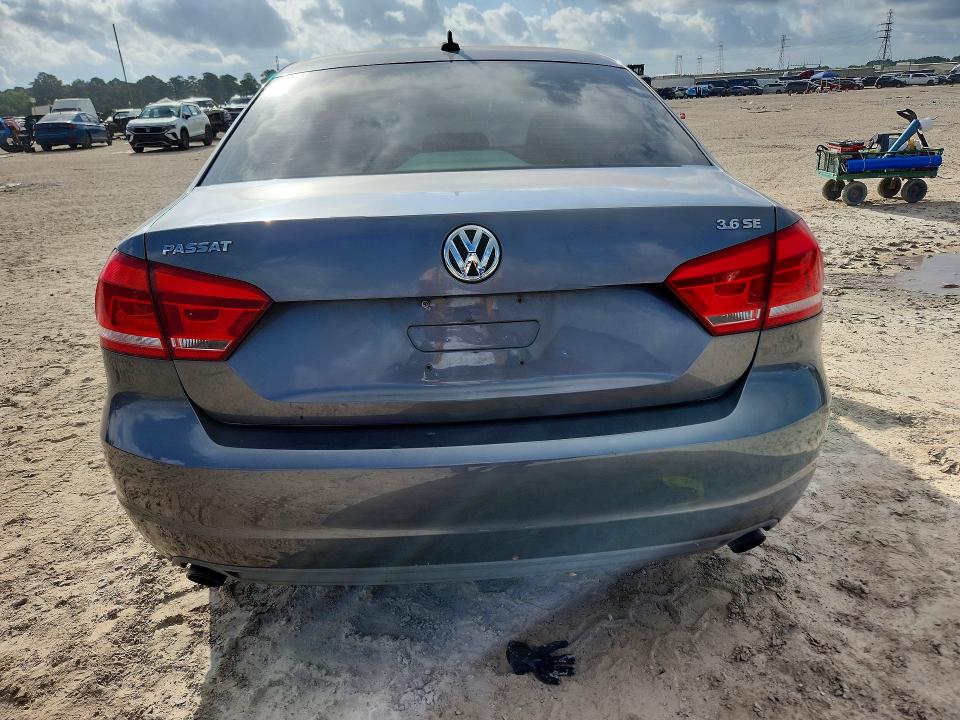Zdjęcie 6 z aukcji – 2012 VOLKSWAGEN PASSAT z VIN 1VWBM7A32CC047223