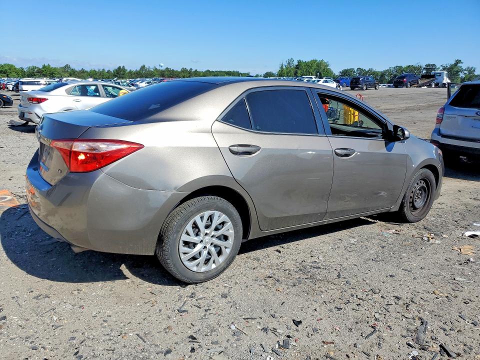 Photo 3 from auction – 2017 TOYOTA COROLLA with VIN 2T1BURHE4HC862883