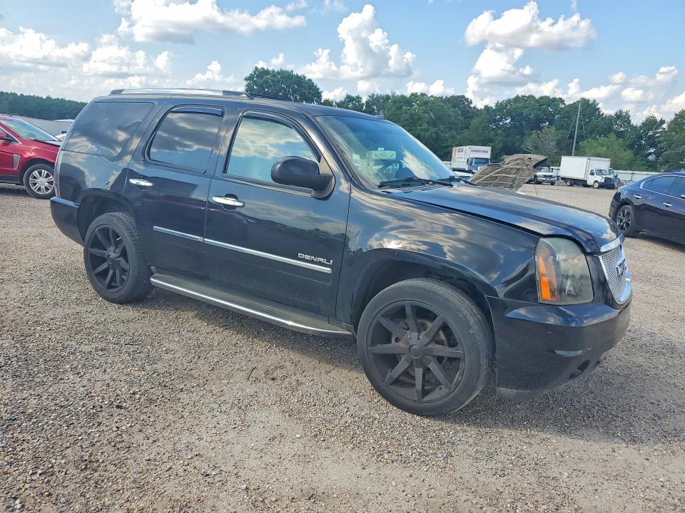 Photo 4 from auction – 2010 GMC YUKON with VIN 1GKUCEEF0AR136729