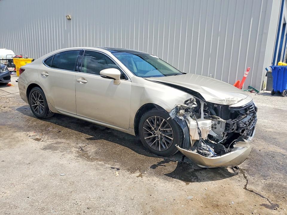 Фото 4 с аукциона – 2017 LEXUS ES с VIN 58ABK1GGXHU061683