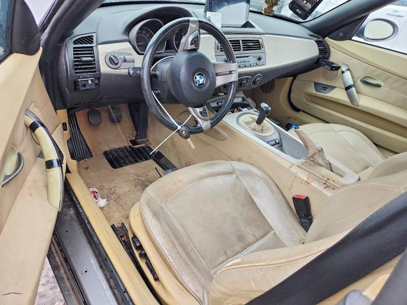 Photo 8 from auction – 2004 BMW Z4 with VIN 4USBT33554LR68473
