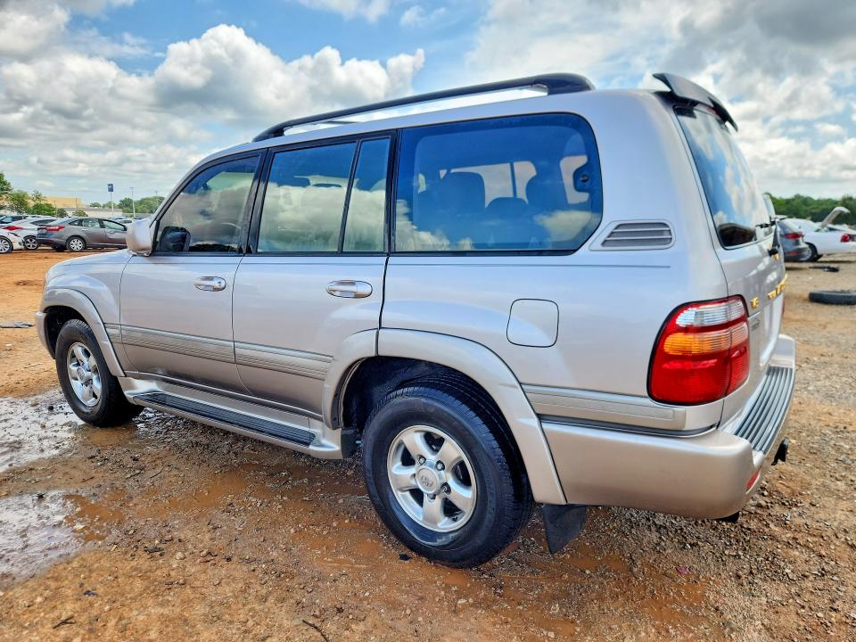 Photo 2 from auction – 2002 TOYOTA LAND CRUISER with VIN JTEHT05J622025712