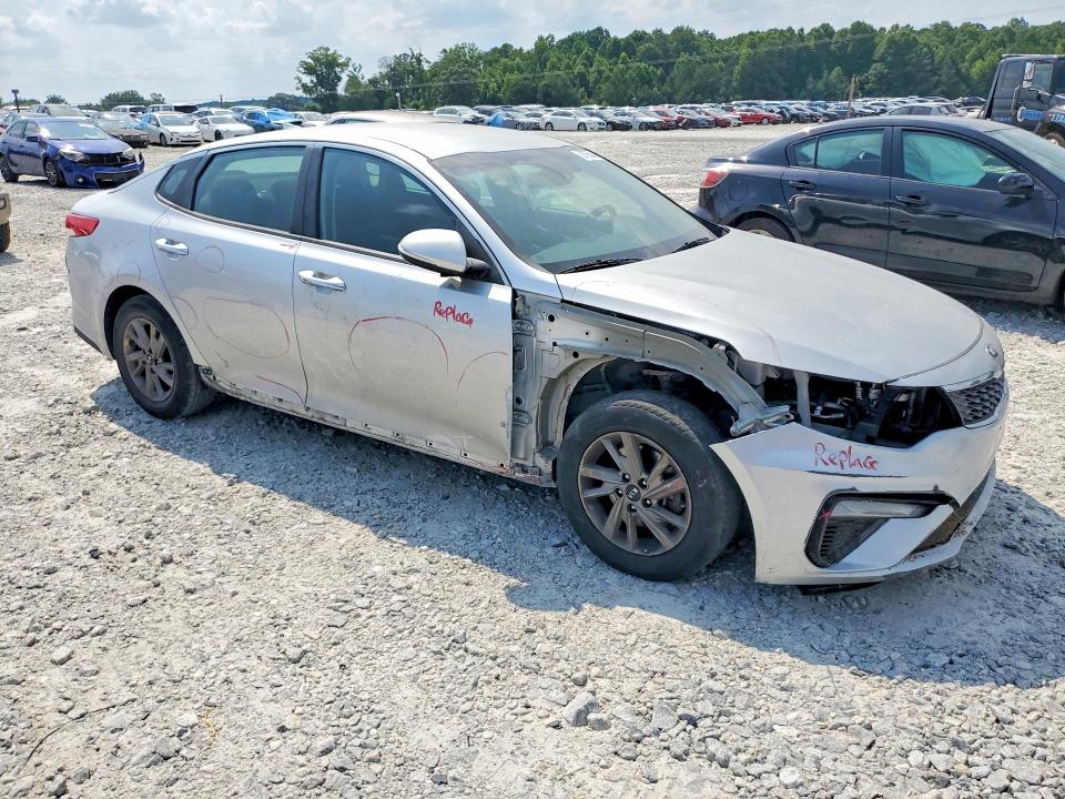 Photo 4 from auction – 2019 KIA OPTIMA with VIN 5XXGT4L35KG349580