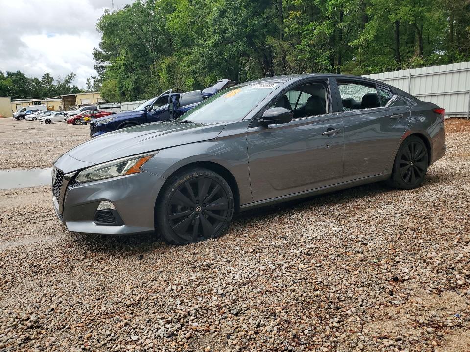 NISSAN ALTIMA 2021 with VIN 1N4BL4CV4MN362765 - Photo from auction