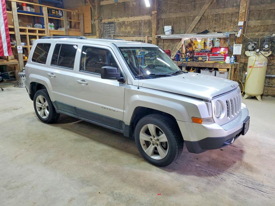 Photo 4 from auction – 2011 JEEP PATRIOT with VIN 1J4NF1GB2BD222515