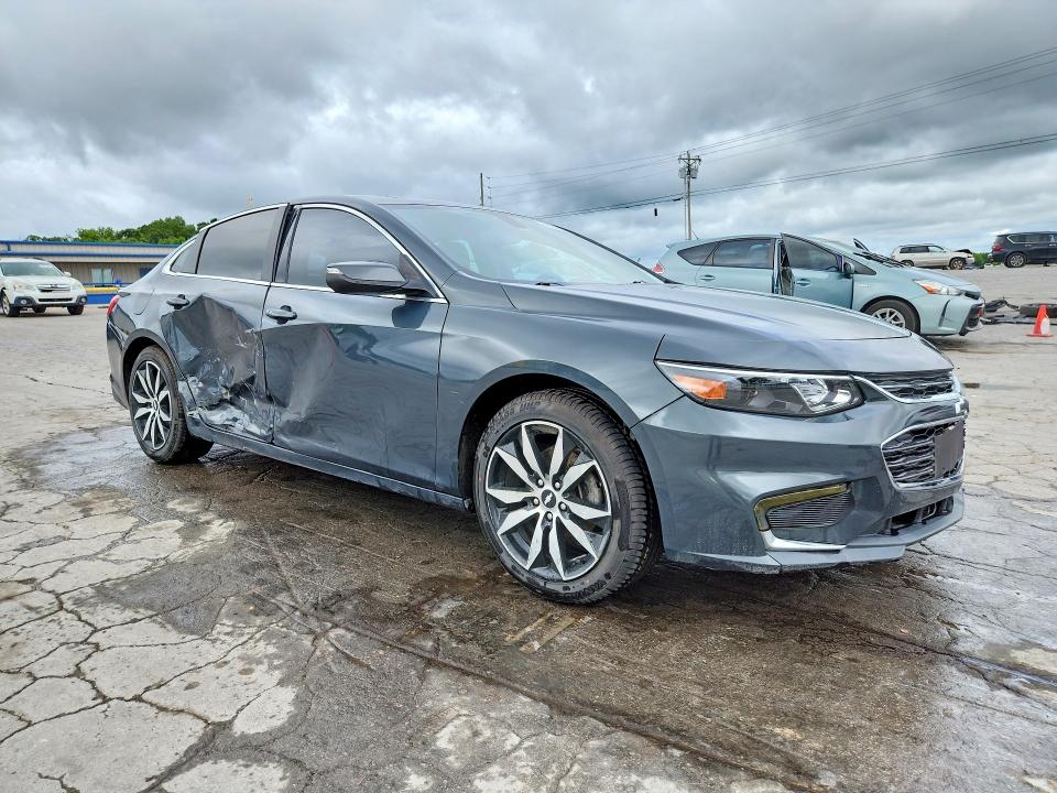Photo 4 from auction – 2017 CHEVROLET MALIBU with VIN 1G1ZE5STXHF125425