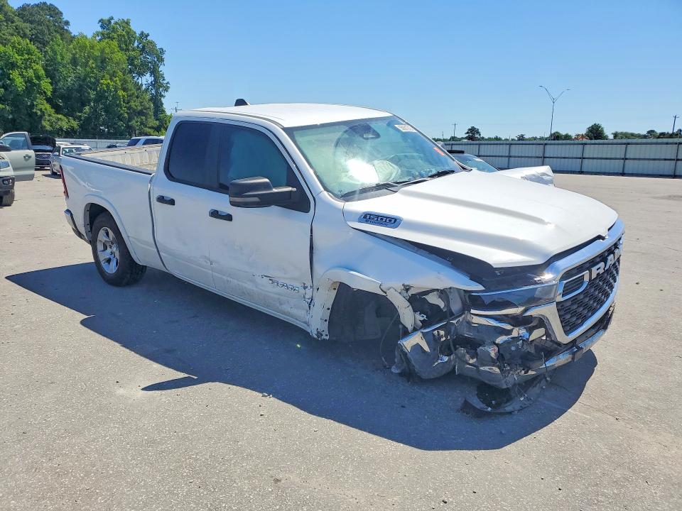 Zdjęcie 4 z aukcji – 2025 RAM 1500 z VIN 1C6RREBG2SN557221