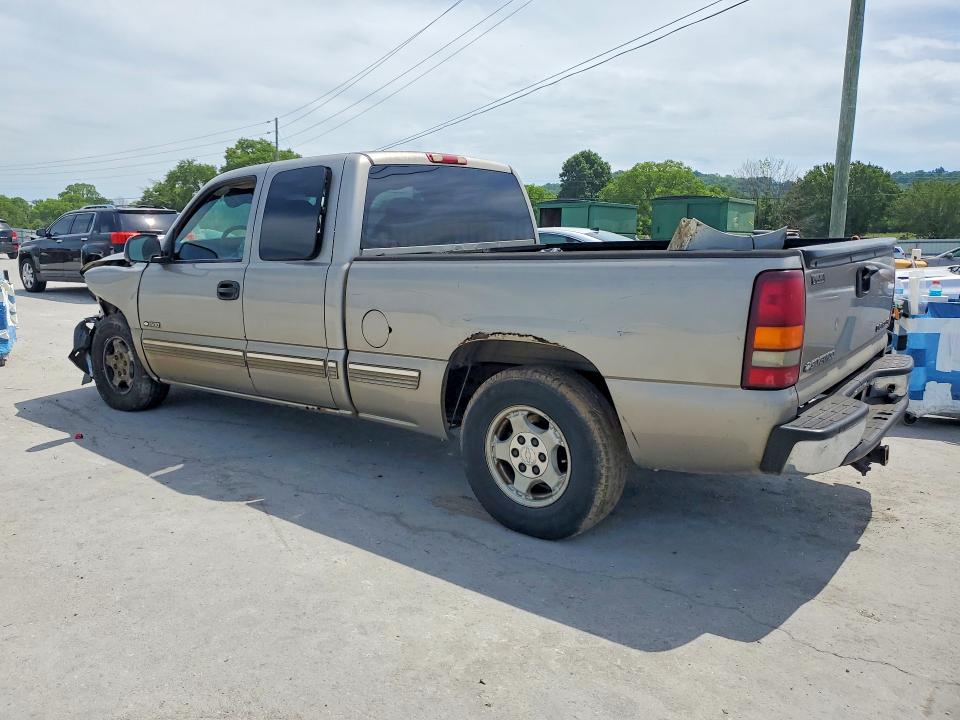 Photo 2 from auction – 2002 CHEVROLET SILVERADO 1500 with VIN 2GCEC19V321335990