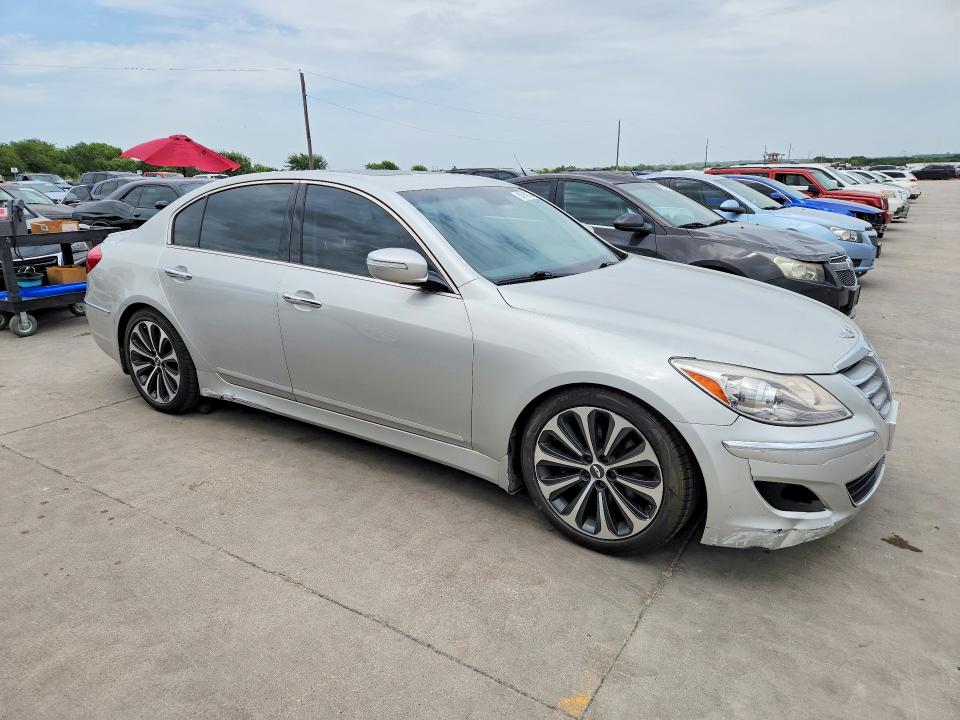 Photo 4 from auction – 2012 HYUNDAI GENESIS with VIN KMHGC4DD5CU181258