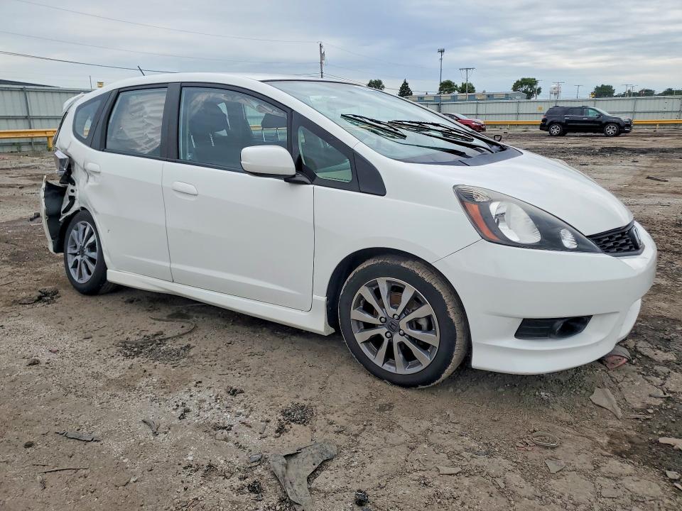Photo 4 from auction – 2013 HONDA FIT with VIN JHMGE8H50DC043996