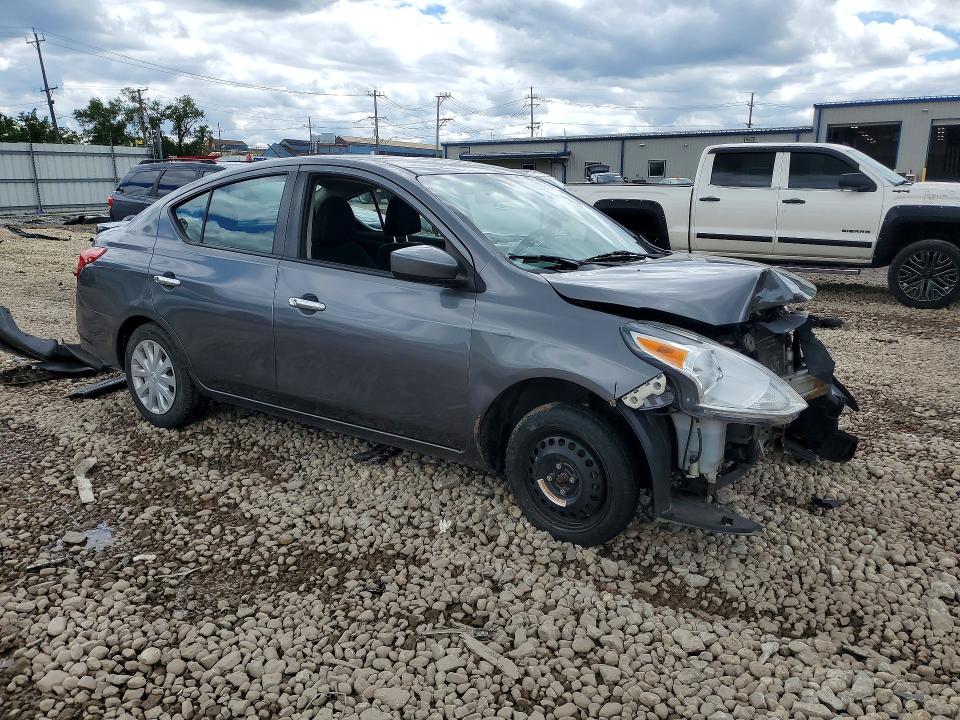 Photo 4 from auction – 2017 NISSAN VERSA with VIN 3N1CN7AP1HL864012