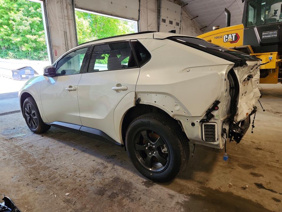 Photo 2 from auction – 2026 SUBARU SOLTERRA with VIN JTMBEAGC7TJ000172